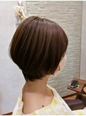 ウィービングカラー立体感ショートボブ