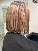 ハイライトカラーミルクティーベージュレイヤーカット
