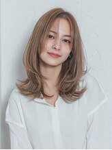 周りと差をつけるなら【ダブルカラー】でおしゃれでラフなヘアスタイルに[本厚木/ハイライト/髪質改善]