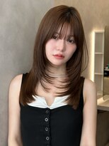 オムニス 表参道(Omnis)&nbsp;韓国ヘアミディアムレイヤーカット顔周りレイヤーハッシュカット