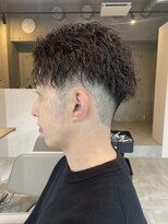 ブルニール 中崎町(BLEUNIR)&nbsp;無造作パーマ　ツイストスパイラル　メンズ　縦落ち