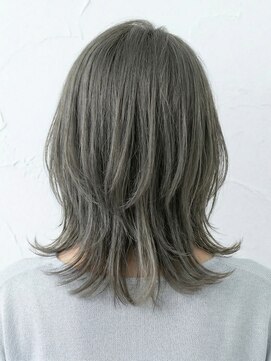 と和×美髪クリニック 巣鴨店 30代40代必見！大人グレージュ×外ハネレイヤーミディアム