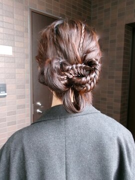エスエスダブリュー(SSW) 参列ヘアアレンジ