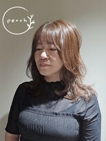 パーチ(perch) レイヤーカット×アッシュブラウンで魅せる軽やかスタイル