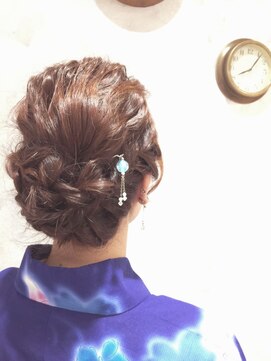 ボヌールヘア(BONHEUR HAIR) ボヌールヘアー 綾瀬【YUKIE】ゆるふわシニヨン