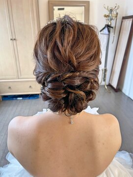 パリスパート2 花嫁 プリンセス風ヘアスタイル