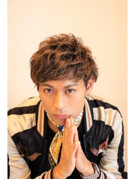 ノイセル 西本町(Noisyle) クラウドマッシュセミウエットマットネープレスイメチェン