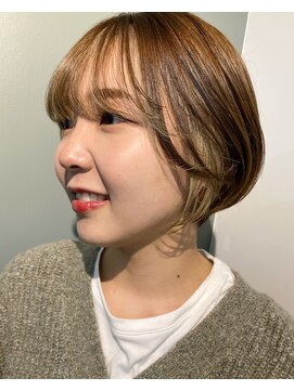 エント(ent) 丸みショートカット × デザインカラー