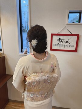 ヘアーメイク フェヌア(Hair Make fenua) 入学式シニヨンアレンジ