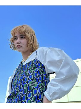 ロンドウェグ(RONND weg) くしゃっとハイトーンボブ