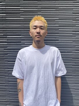 フランクスバーバーザスタンド(Frank’s barber the stand) 金髪伸びかけボウズE