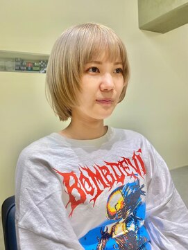 フイ(HUI) 透明感抜群♪ダブルカラーブリーチミルクティーベージュ