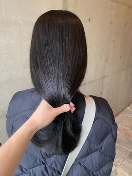 クオリア(QUOLIA) サイエンスアクア施術後のお客様（ノンジアミンカラー）