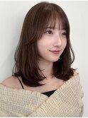 顔周りレイヤーカットくびれヘアミルクティーベージュカラー