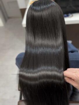 コビーバイジーナ 梅田茶屋町(Coby by Zina) 手で乾かしただけ＊縮毛矯正＊【Coby by Zina】