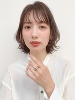 トゥーナ 表参道(tona)&nbsp;ミディアムレイヤー、外ハネボブ、グレージュ☆