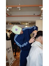  髪を通して人を支える