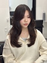 ロムーク 表参道(LOMKH)&nbsp;小顔ロングレイヤーカット顔周り春ハッシュカット透明感カラー