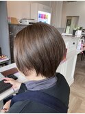 ショートボブ