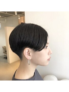コクウ(cocu) 刈り上げセンターパート