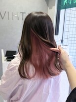 ヴィヒタ 川越 本川越(VIHTA.)&nbsp;透明感インナーカラーピンクカラー/レイヤーカット/川越本川越