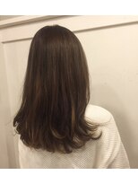 カタチヘアー(HAIR) 。。。。。。。。。。ミドリロングノカタチ。。。。。。。。。。