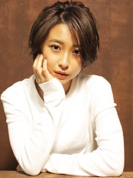 シアンデルカ(CYANDELUCCA) 大人の前下がりニュアンスショートボブ