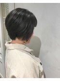 奥行きショートボブ 前下がり ボブ 簡単 暗めアッシュ 大人 楽