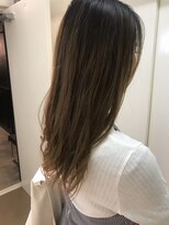 パティオンツー(PATIONN2)&nbsp;グレージュ ブルージュ 透明感 ツヤ感 ロングヘア 表参道 青山