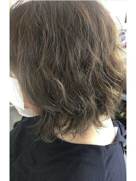 マドゥーズ ヘアショップ(Madoo's hair shop) オリーブカラー