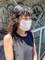 トゥコ(tuco)&nbsp;パーマくるくるパーマミディアムウルフパーマ黒髪パーマウェット