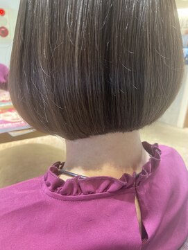 エイト 溝の口店(EIGHT) 【EIGHT溝の口】お客様スタイル_デザインカラー切りっぱなしボブ