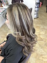 ヘアーズ エム美容室&nbsp;ハイライト