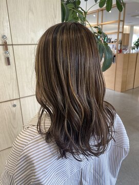 アドラーブル 万代店 (adorable) 【ハイライト】アッシュベージュ　明るめ柔らかスタイル