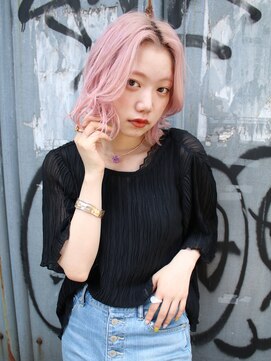 ブゾン(buZon) 【buZonブゾン】くびれロブ×ホワイトピンクカラー