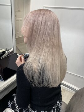 シーン(seen) 【くびれヘア×ミルクティーベージュ】