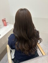 ラビス クローバー(Lovis clover)&nbsp;イメチェンヘアスタイル　ハッシュカット　フルバング