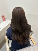 ラビス クローバー(Lovis clover) イメチェンヘアスタイル　ハッシュカット　フルバング