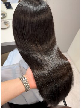 コア 梅田(Core) 髪質改善　艶髪　酸性縮毛矯正　梅田