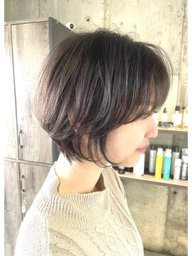 スイ(sui) ミディアムショート