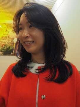 ビュートリアム 鎌倉小町(BEAUTRIUM) ミディアムレイヤー/艶カラー/BEAUTRIUM鎌倉　カギワダ