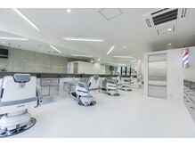 懐かしい昭和風BARBERを現代風にアレンジ