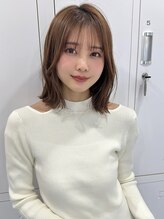 アイユー(ii+U) 大人ボブ/くびれ/ミディアムレイヤー/外ハネボブ/ミディアムボブ