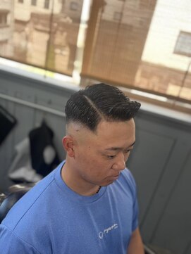 バーバーショップライズ 2nd(barber shop RAIzE) サイドパート