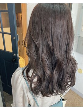 オーク(O.a.K) 艶やかブラウンカラー