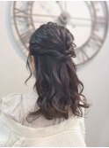 ねじりハーフアップ