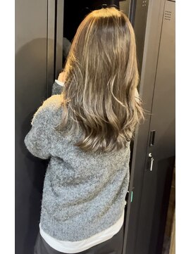 ハグ 横浜(HUG) 【メルティベージュ】ハイライトカラー