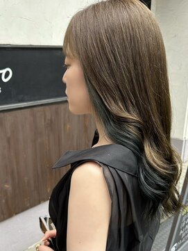 フィアート ヘアドレッシング サロン(Fiato Hairdressing Salon) インナーカラー/グリーン/赤羽