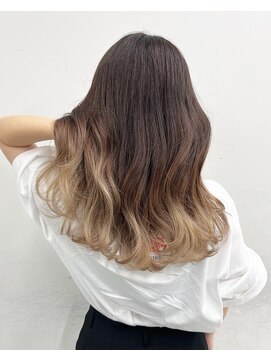 アライブ キチジョウジ(ALIVE Kichijoji) 【ALIVE吉祥寺】ミルクティーベージュグラデーションカラー