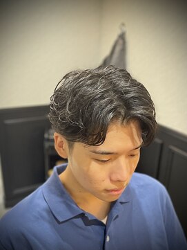 プラウド(PROUD) メンズナチュラルセンターパートニュアンスパーマ毛流れ重視